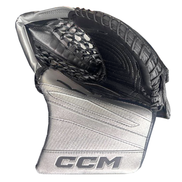 CCM Extreme Flex E7.9 Intermediate Goalie Catch Glove - Special Edition